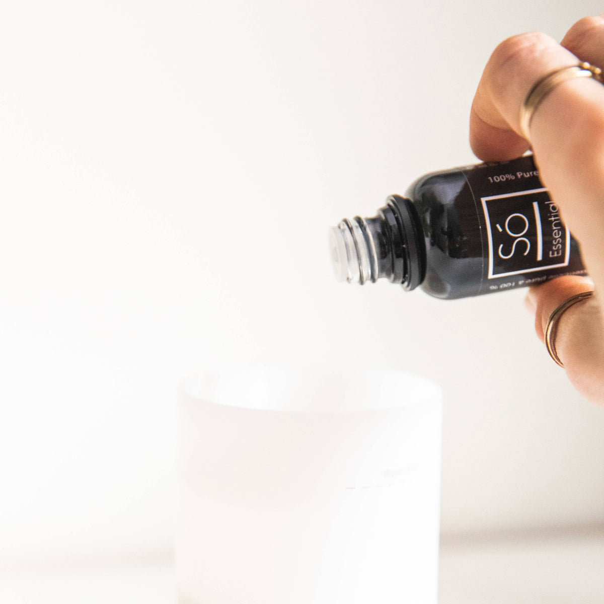 SÓ LUXURY 100% PURE ESSENTIAL OILS