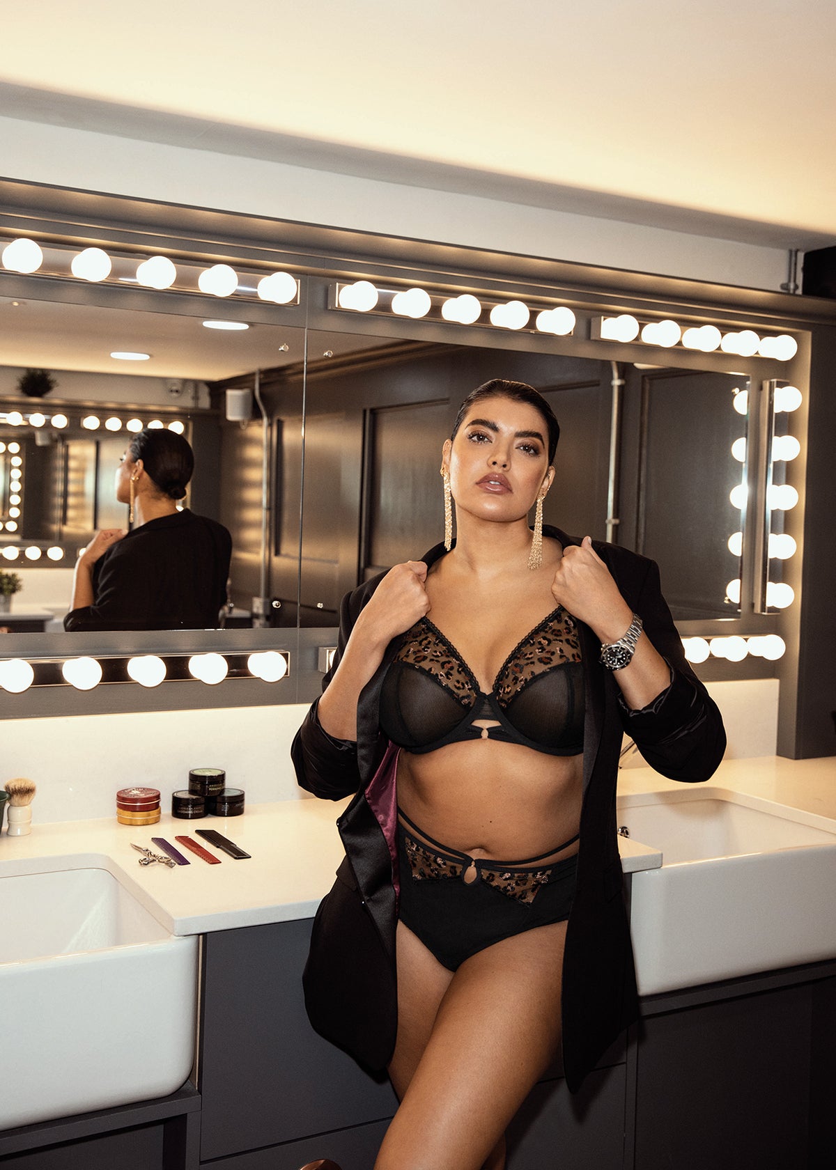 ELOMI NAMRAH BANDLESS PLUNGE BRA - BLACK