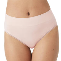 WACOAL FEELING FLEXIBLE HI-CUT BRIEF