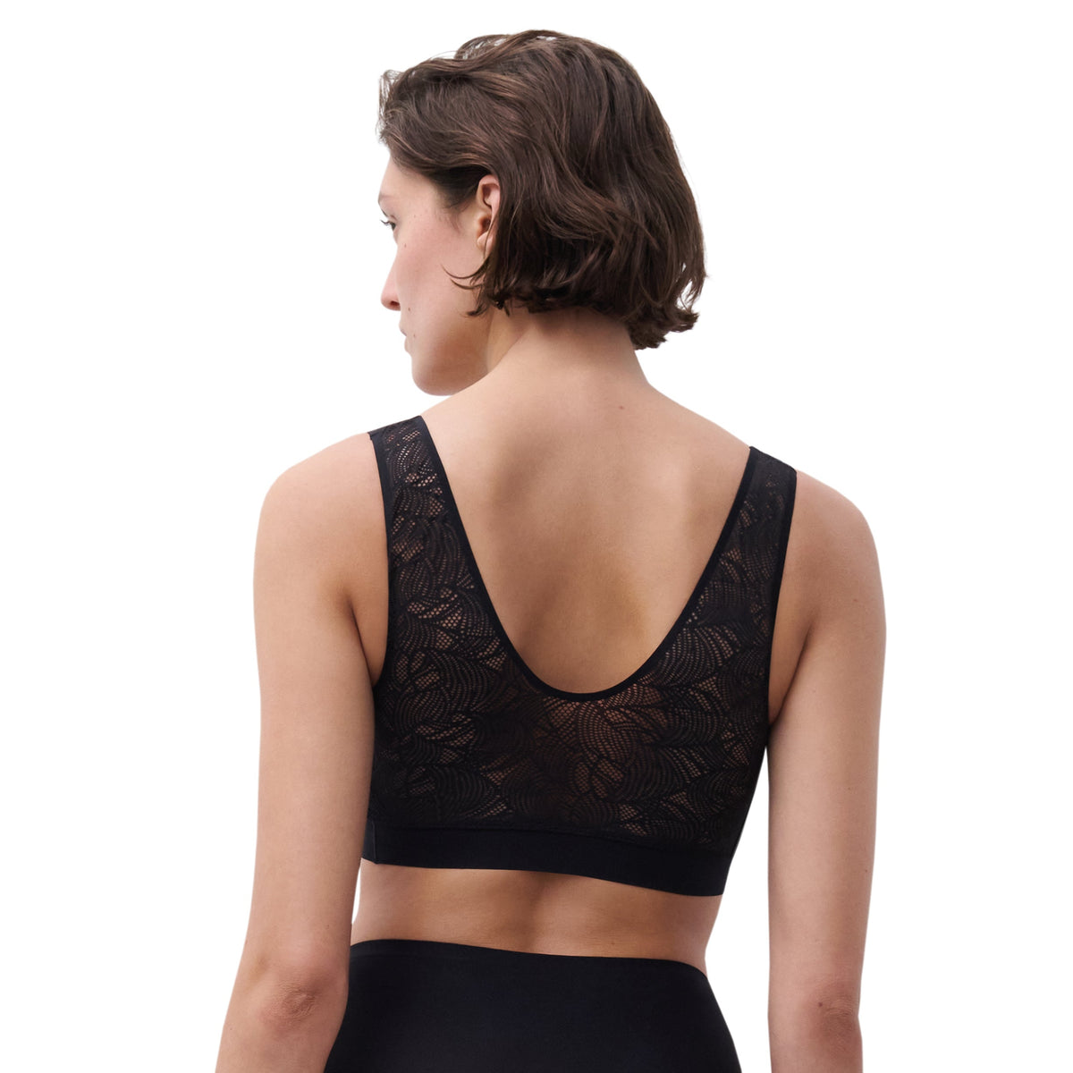 CHANTELLE SOFTSTRETCH LACE V-BACK PADDED BRALETTE