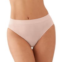 WACOAL B-SMOOTH SEAMLESS HI-CUT BRIEF