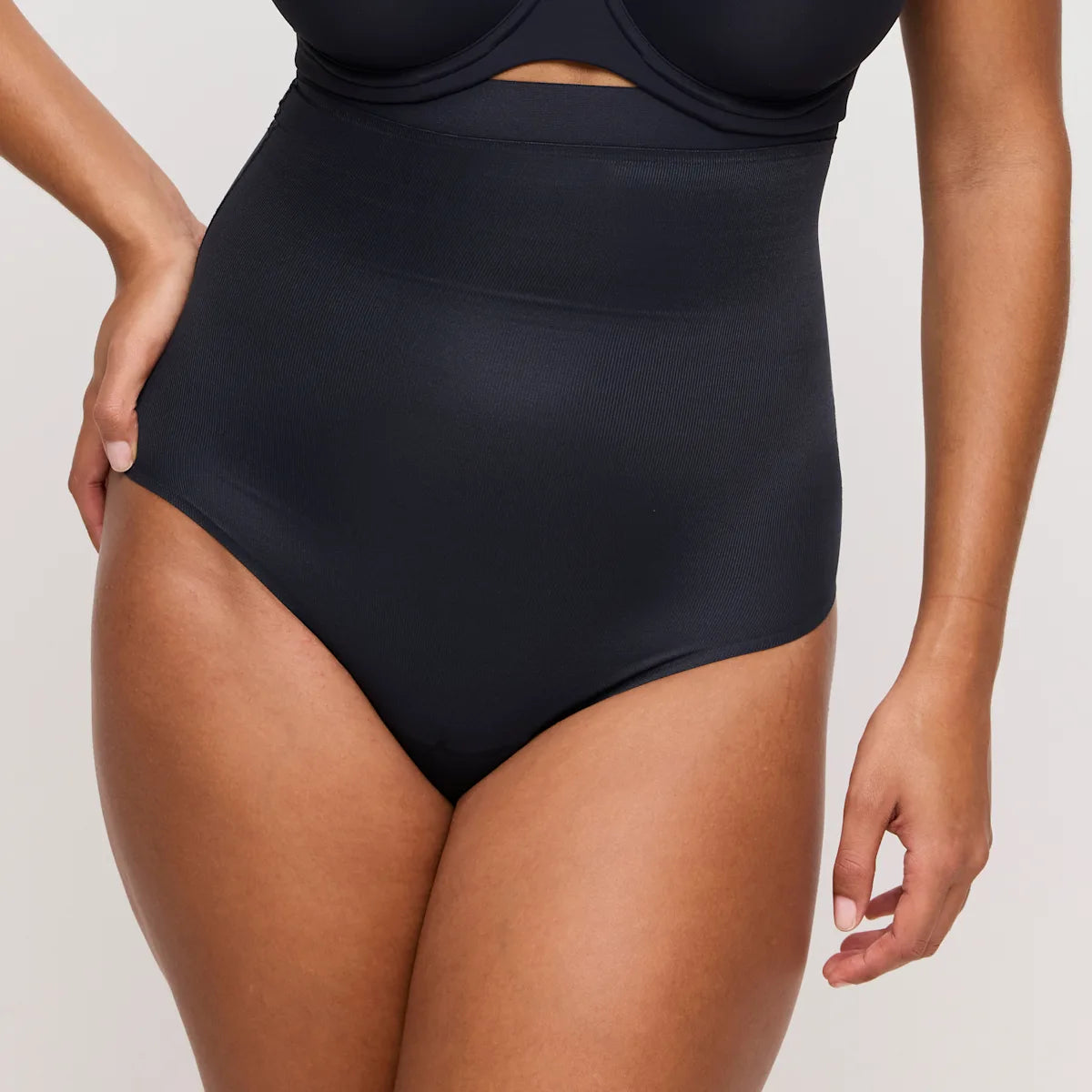 PRIMA DONNA FIGURAS SMOOTHING THONG
